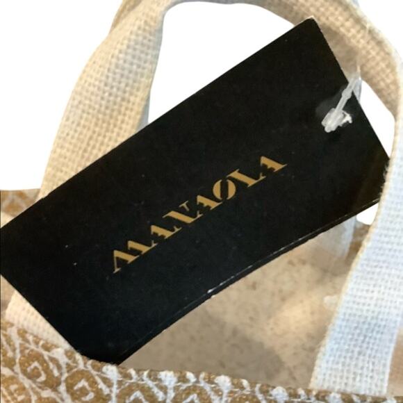 Manaola Small Gift Bag - NWT - Picture 2 of 4